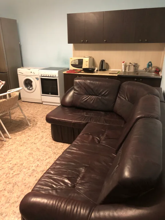 Часть дома (2 этаэ)с отдельным входом.