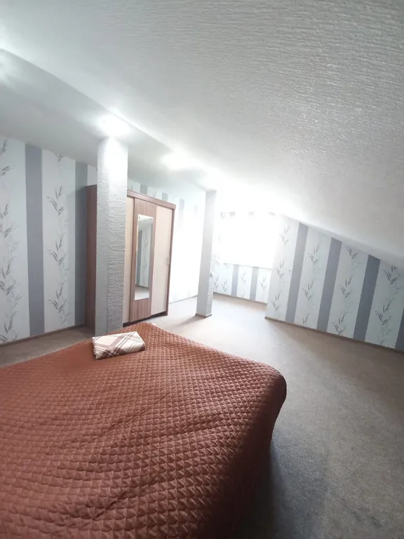 Уютные апартаменты со своей парковкой (рядом центр томографии, аэропорт)