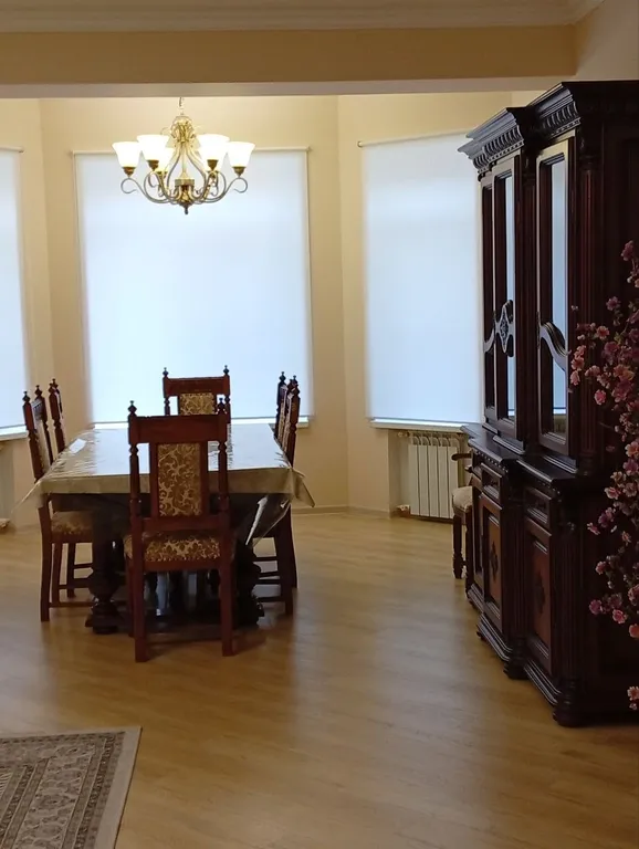 Уютный двухэтажный дом в самом центре города-курорта