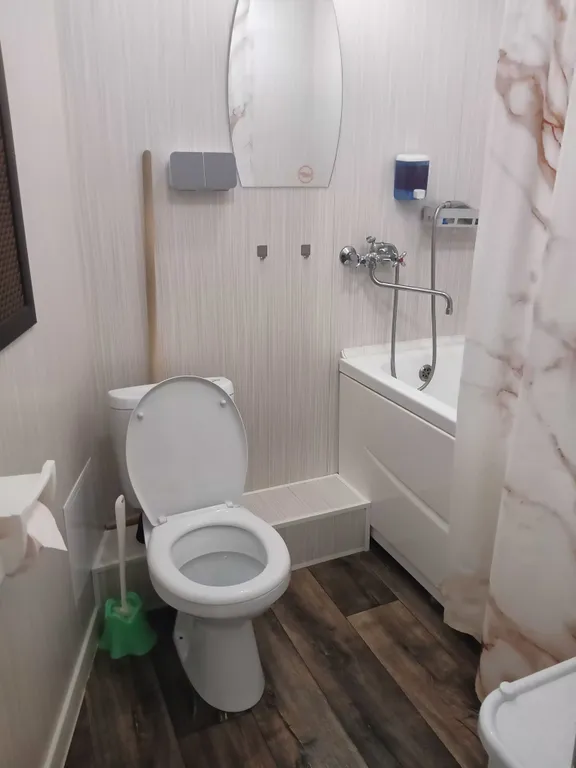 Двухкомнатная квартира рядом с вокзалом, аэропортом