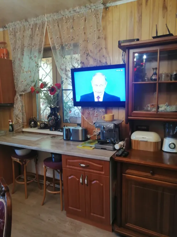 Дом с камином