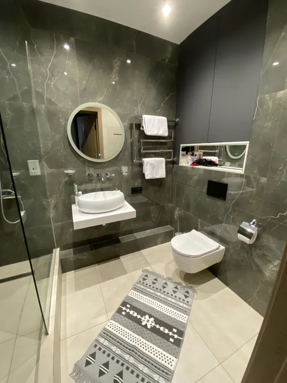 Современная 2-х комнатная квартира возле Планеты