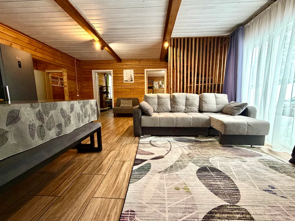 Коттедж Дом из кедра Рябинка — аренда посуточно в Шерегеш