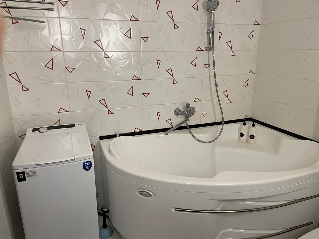 Студия с видом на Волгу