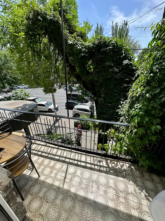 Студия в самом центре, площадь Республики 200 метров