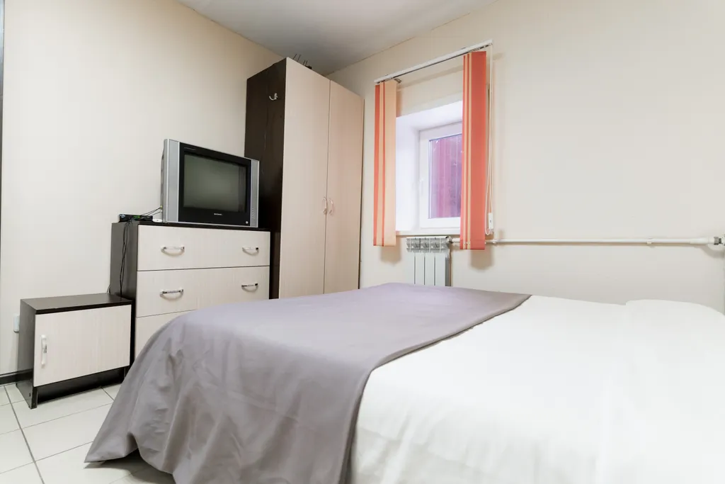 Квартира центре города на цокольном этаже с парковкой