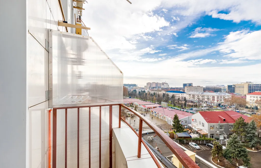 Просторная 2 комнатная квартира в центре