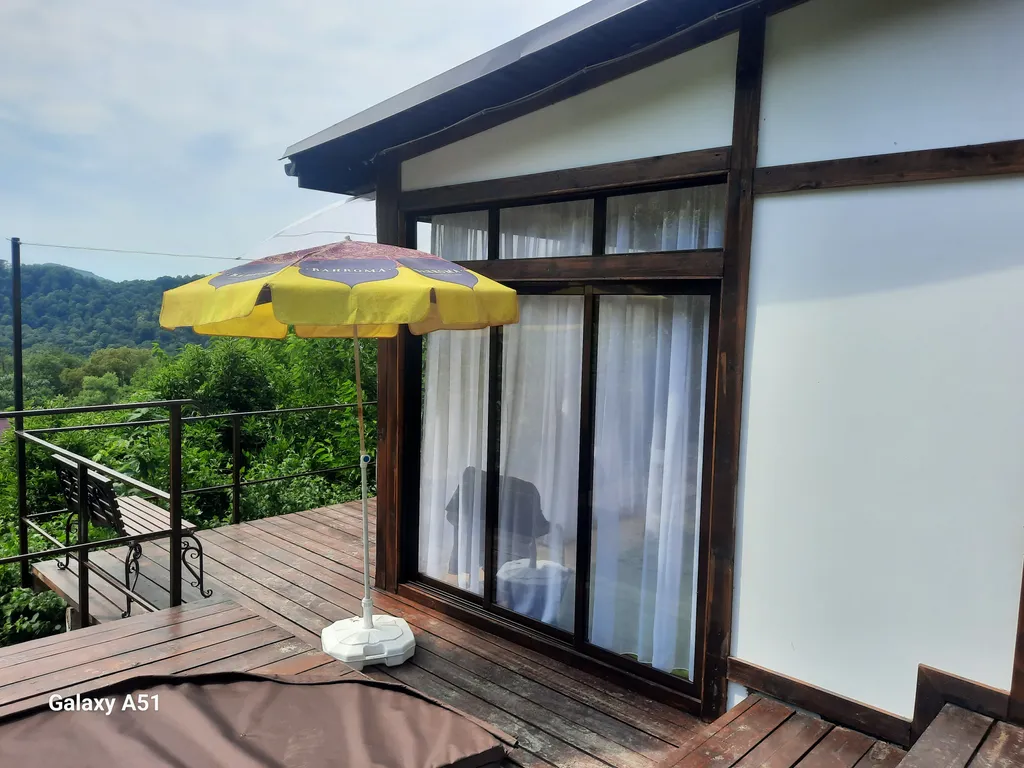 Коттедж с баней и тёплым джакузи