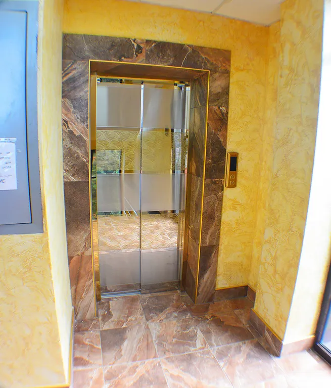 Квартира с панорамными окнами в 5 минутах до моря