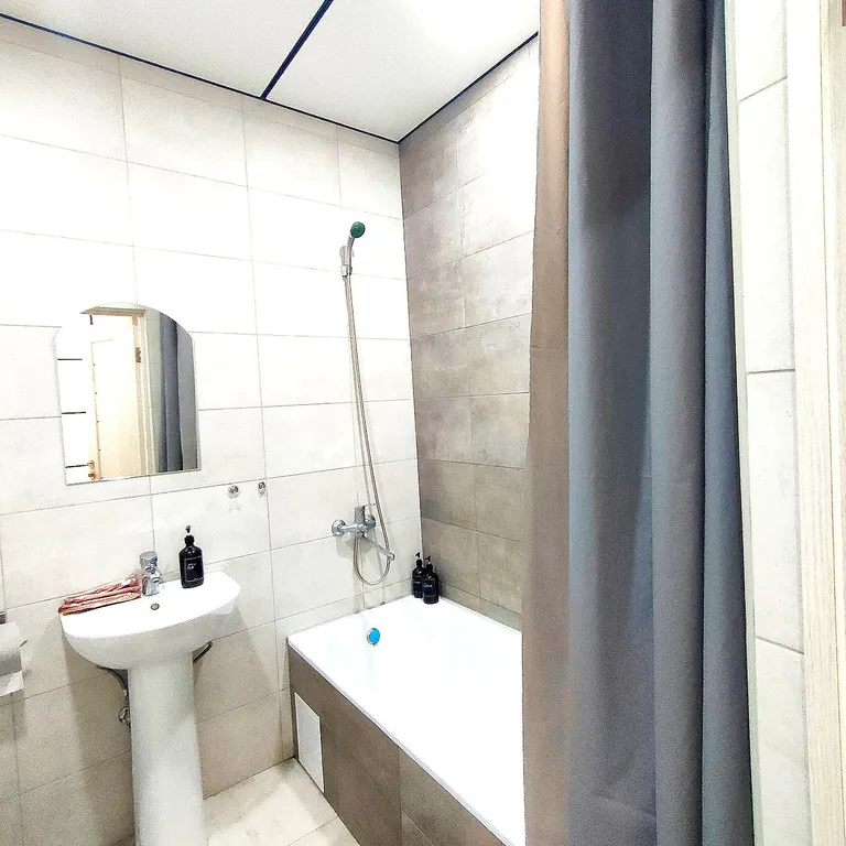 Квартира Светлая, уютная квартира в 5 минутах от М4, в Динской — Динская