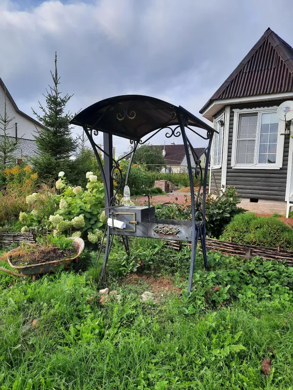 Часть дома рядом с озером