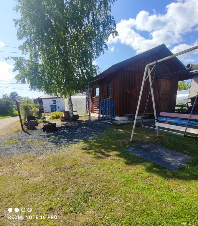 Полдома с банькой с отдельным входом