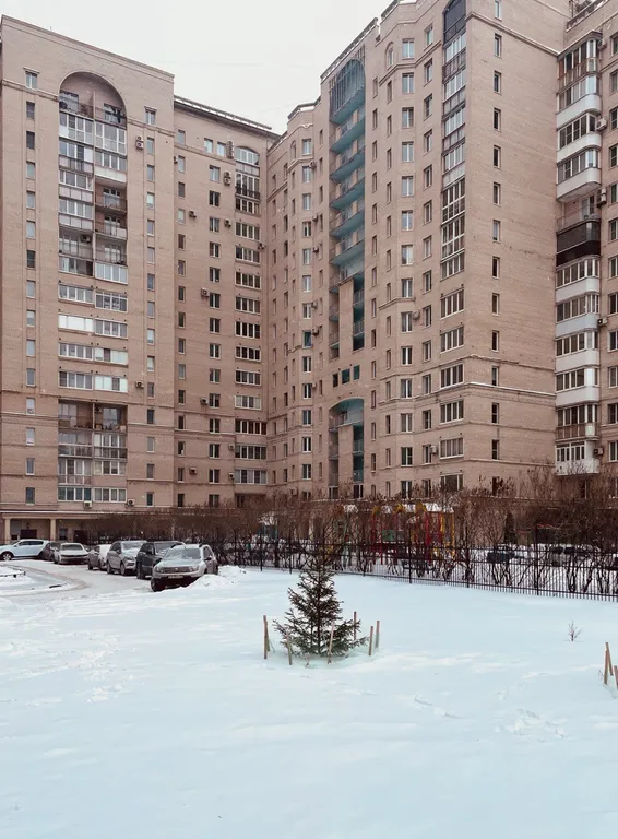 Теплая квартира у метро Звездная