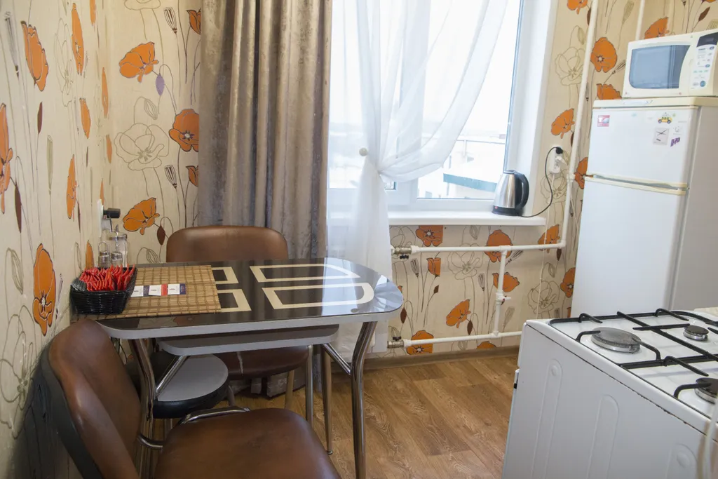 Хорошая двухкомнатная у ДК Металлургов