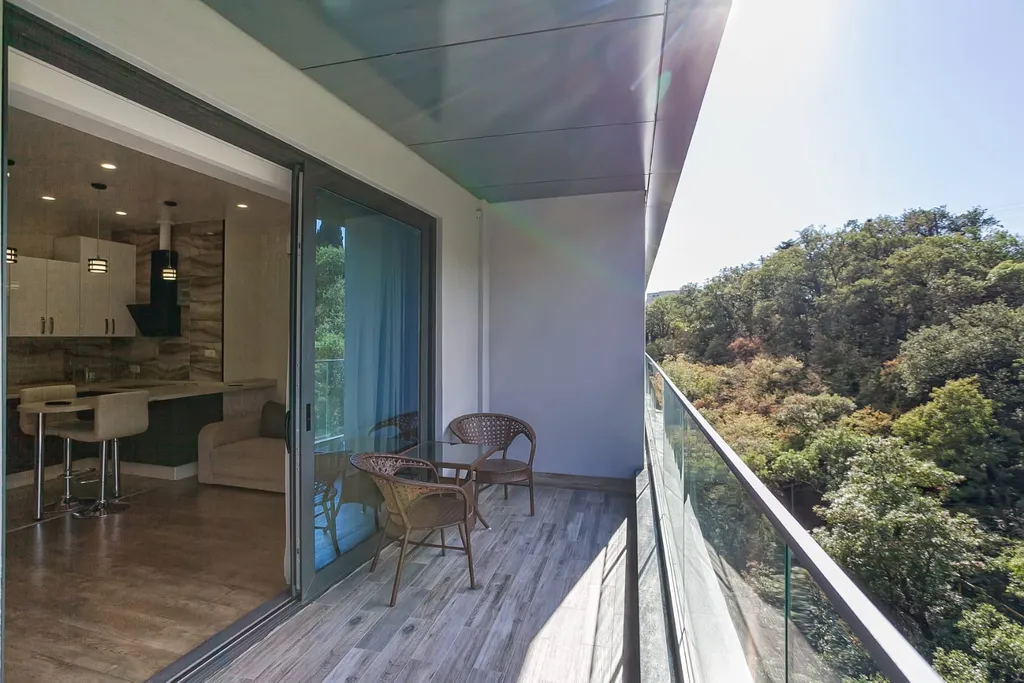 Студия в парке с террасой