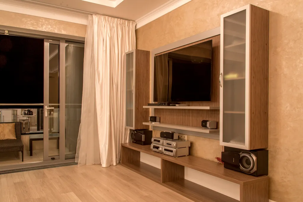 3-комнатная квартира с бассейном у моря