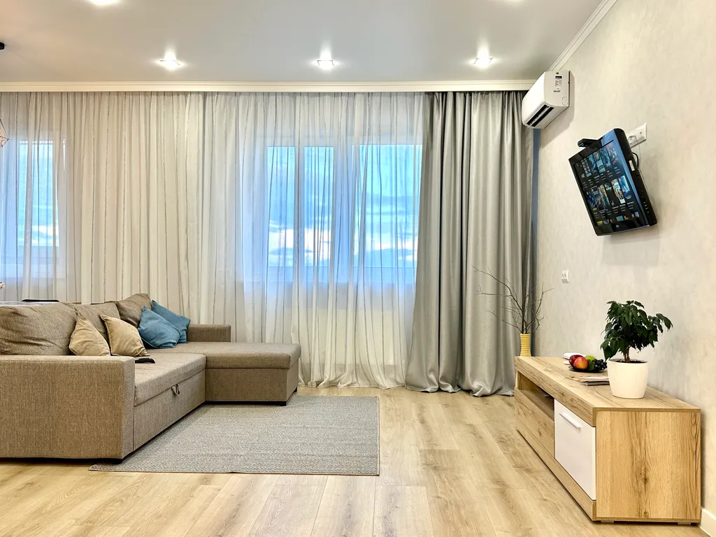 Квартира Стильные апартаменты с потрясающим видом на реку Кубань — Краснодар