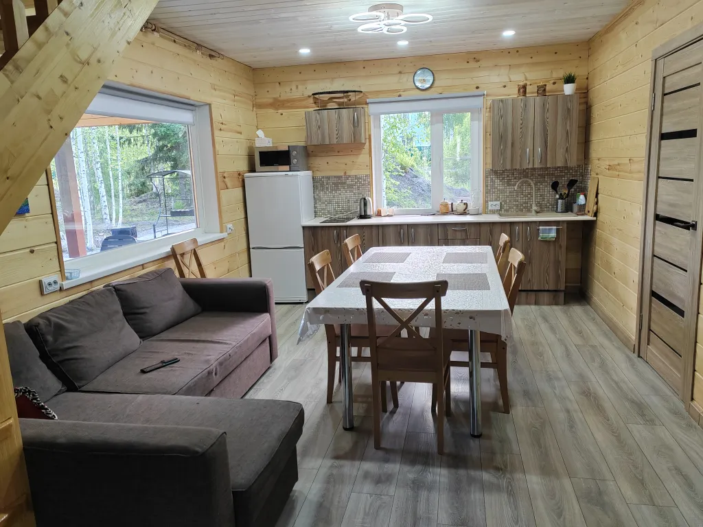 Домик у леса