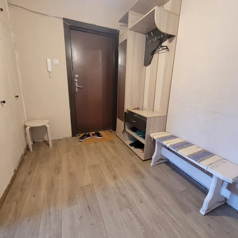 Уютная квартира с раздельными комнатами в центре