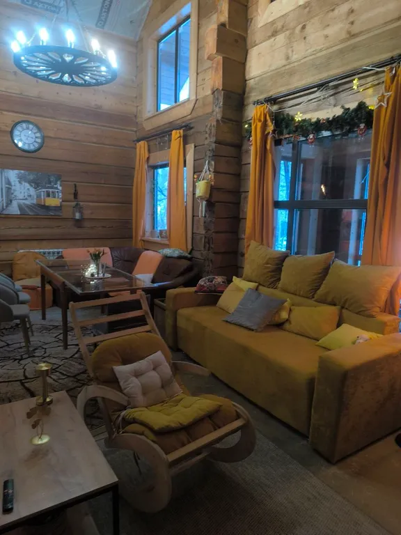 Атмосферный уютный экокоттедж из кедра с прудом