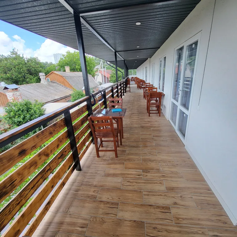 №210 на втором этаже, в номере есть все