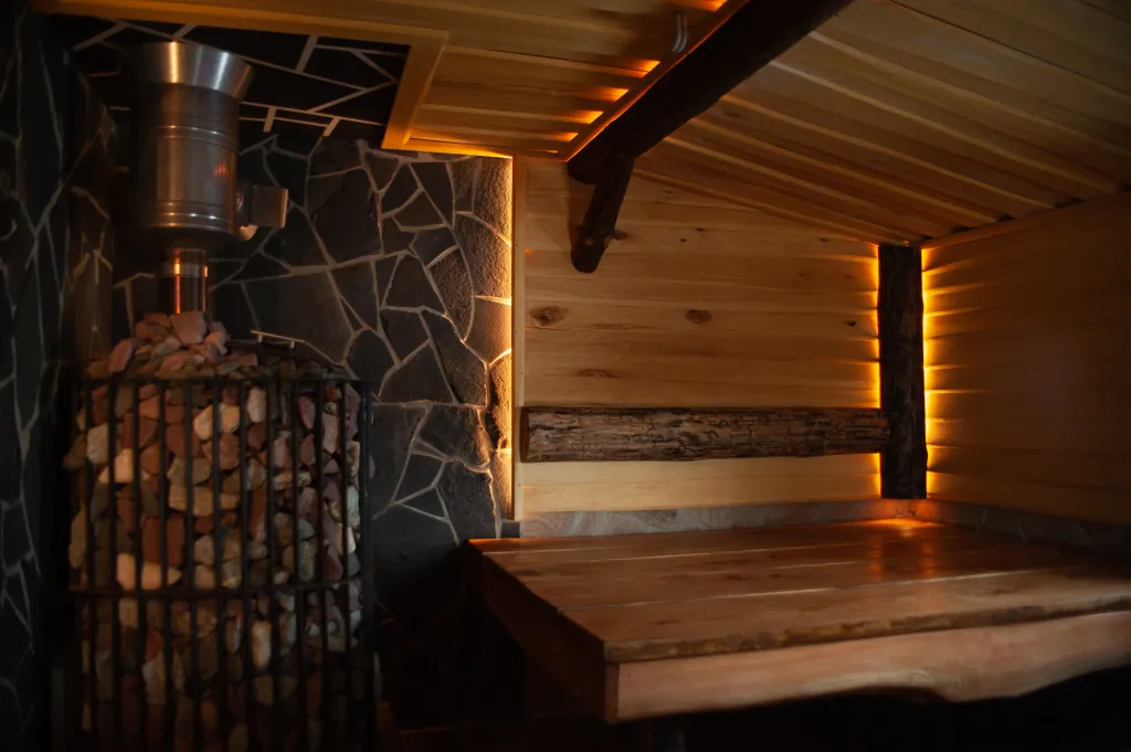 Дом на берегу моря с баней