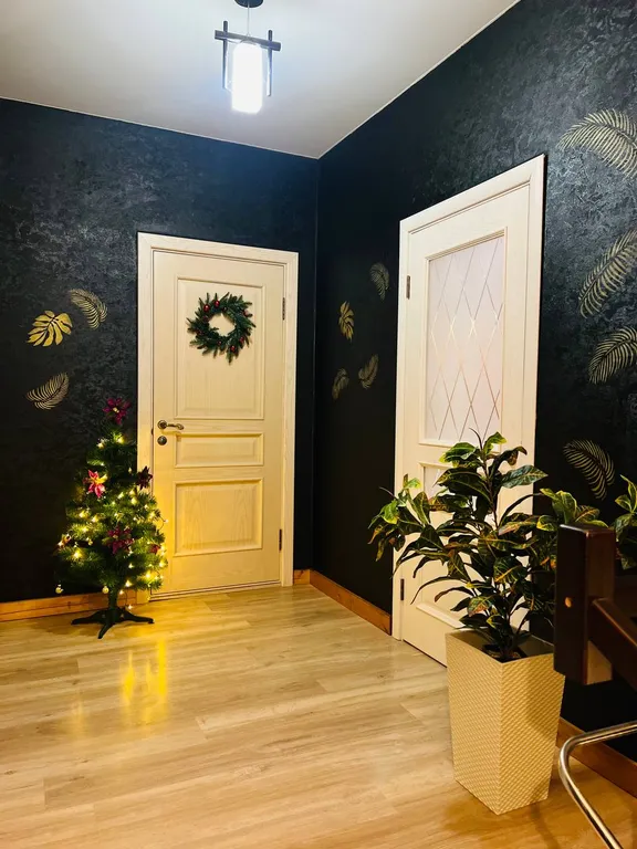 Дом с бассейном