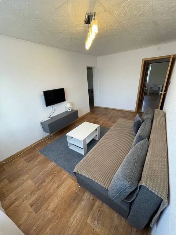 3-х комнатная квартира в уютном двухэтажном доме с палисадником