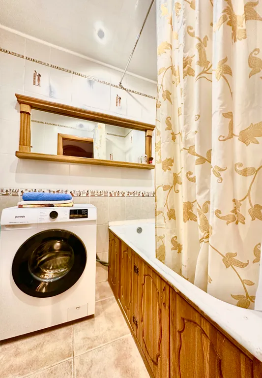 3-комнатная квартира у Ледового дворца спорта