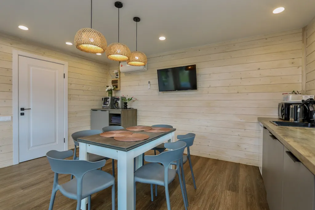 Уютно Ижевск. Барн-Хаус возле горнолыжного курорта Чекерил