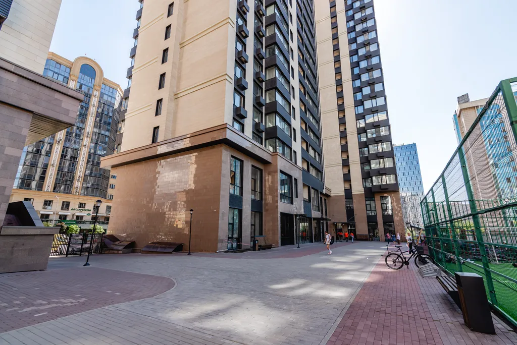 Квартира Шикарные апартаменты с лучшей локацией 100 метров от ТРЦ Mega — Алматы