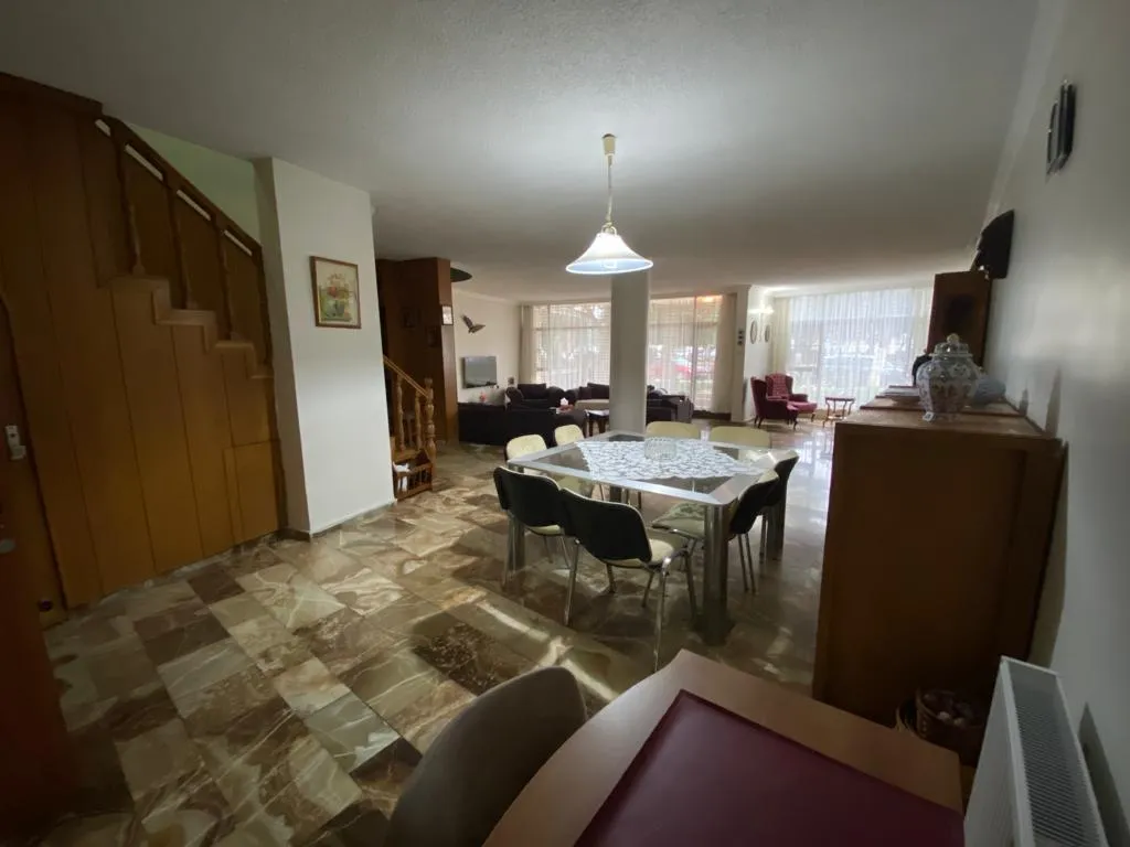 Мерсин Мезитли 3+1 дуплекс дом на берегу моря