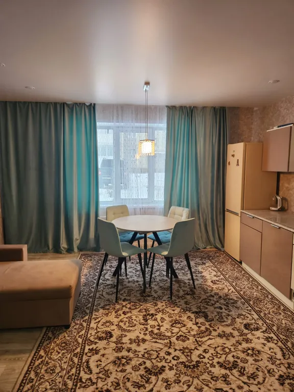 Квартира со свежим ремонтом — аренда посуточно в Берёзовский