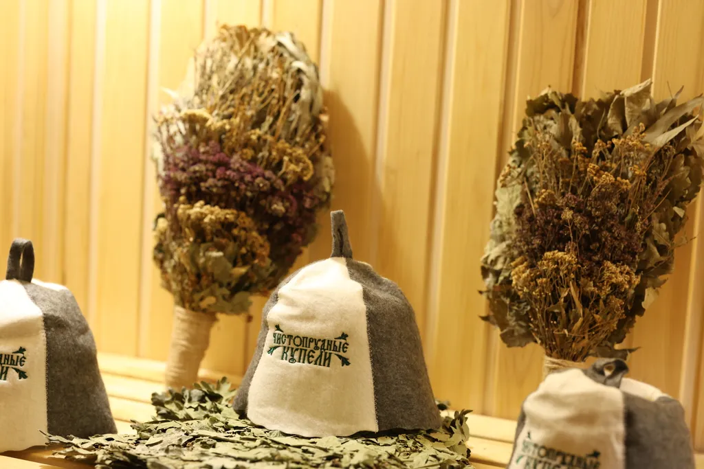 Коттедж с двумя спальнями, русской баней и теплым бассейном