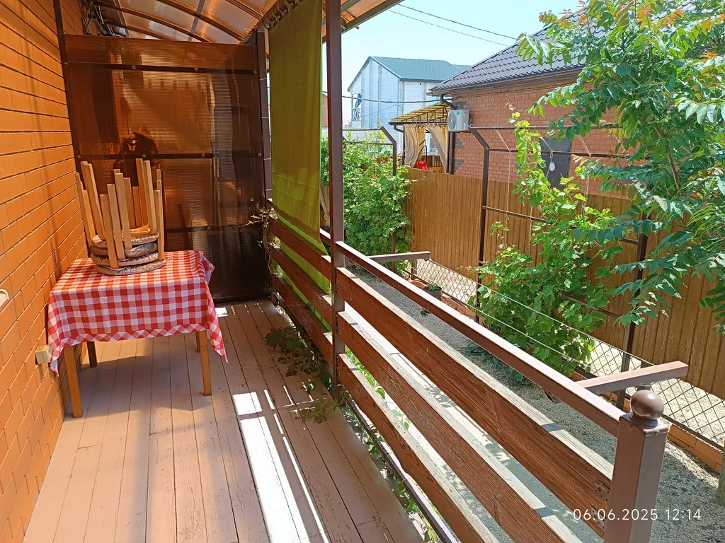 Номер с общей кухней и общим двором