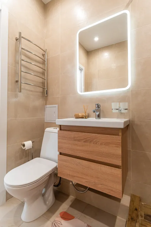 Стильная студия с потрясающим видом на море и город