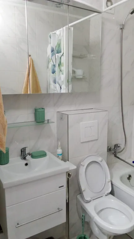 Квартира Люксовая квартира районе жд, меганом, привоз, медицинский центр авиценна — Симферополь