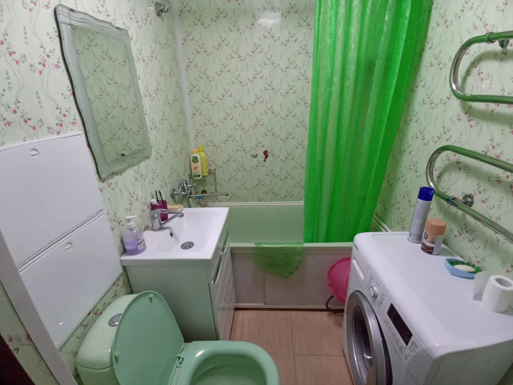 У Лопатинского сада, центр