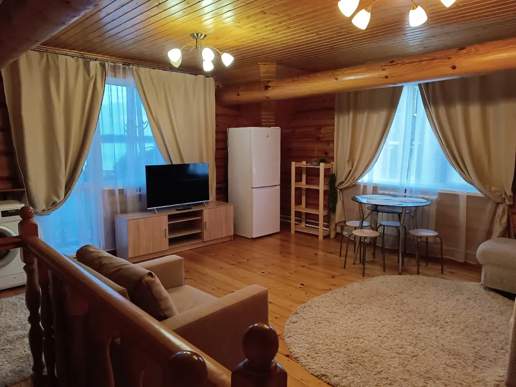 Уютный дом с видом на реку