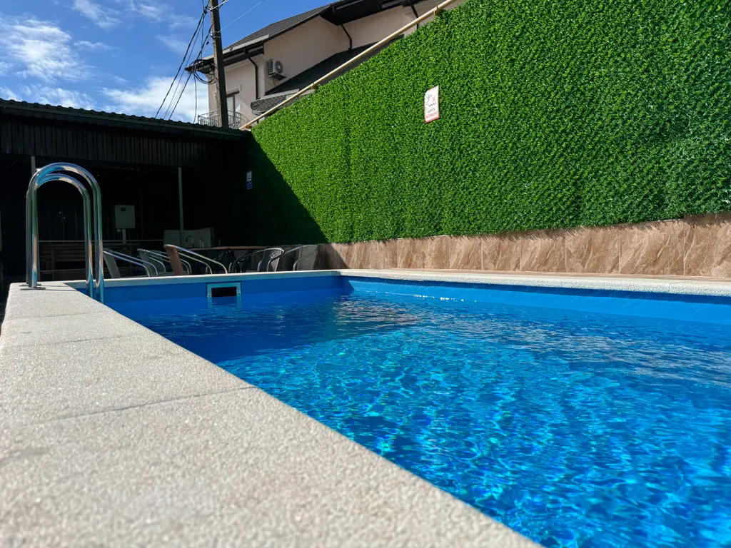 Новый дом с подогреваемым бассейном