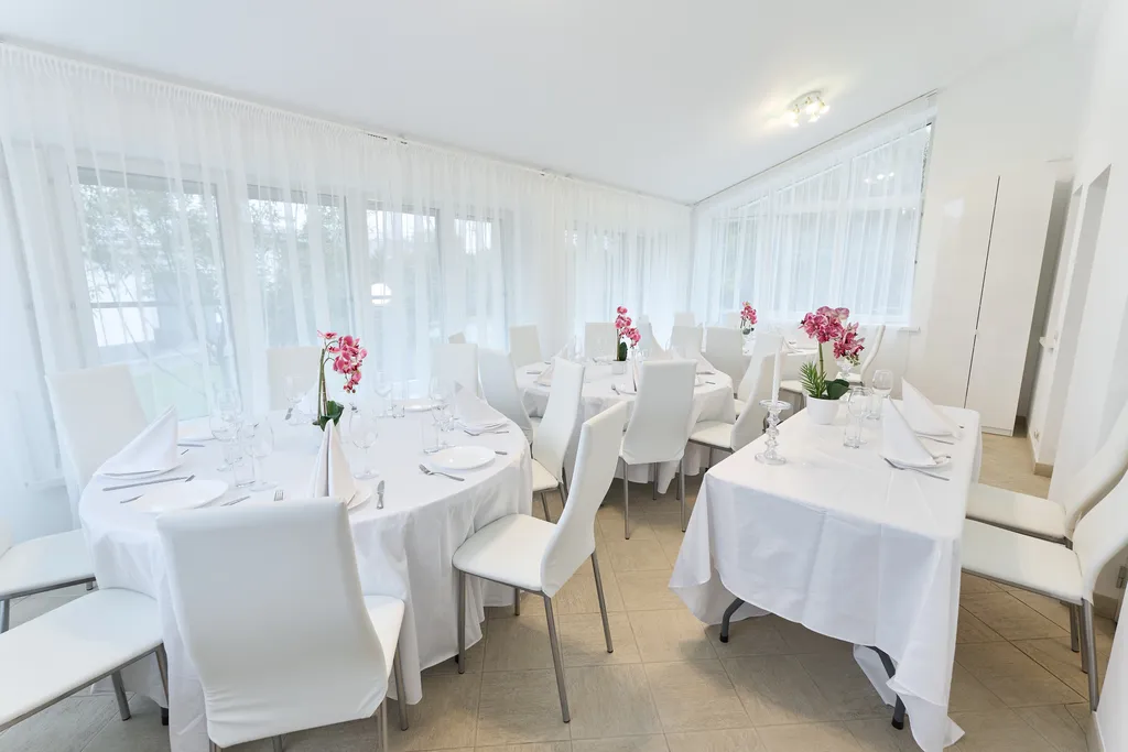 Роскошная современная белоснежная White Luxe Villa