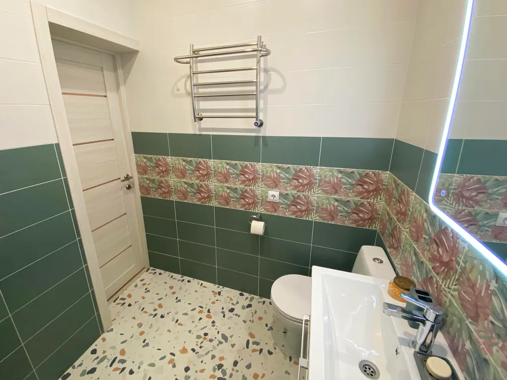 Коттедж Дом у моря Лотос — Геленджик