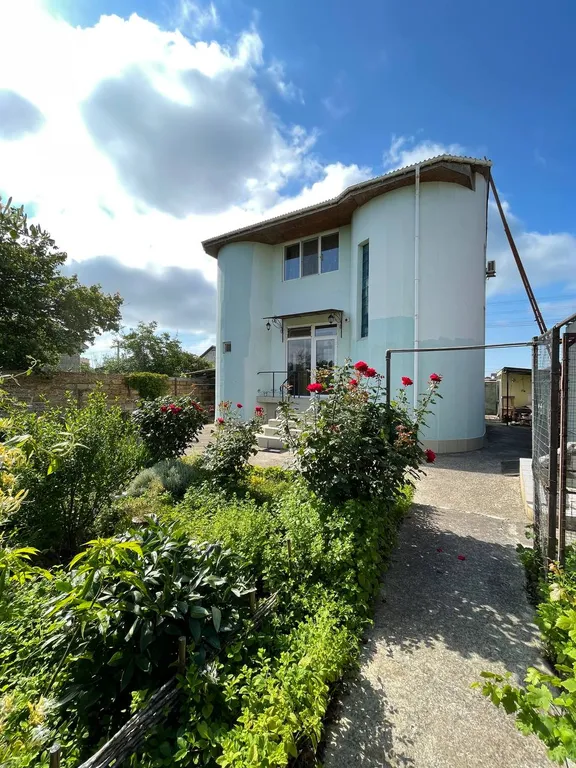 Коттедж Уютный дом для большой компании — аренда посуточно в Евпатория