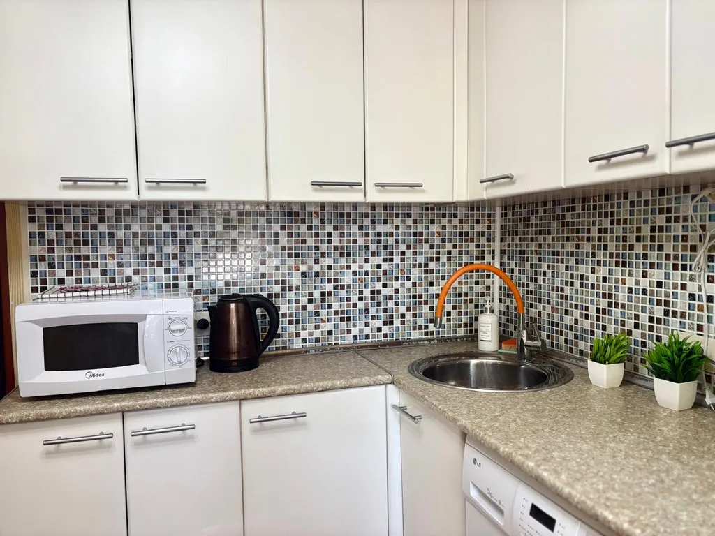 1-я квартира возле Дворца спорта