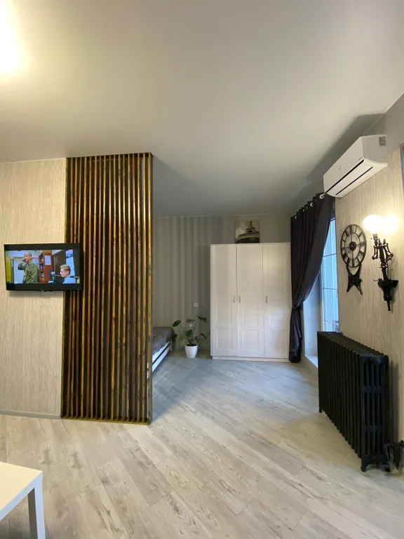 Просторная, светлая квартира с кондиционером в новом жк, не студия