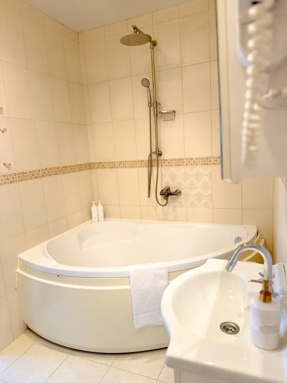 Квартира Квартира 2-х комнатная возле моря — Адлер