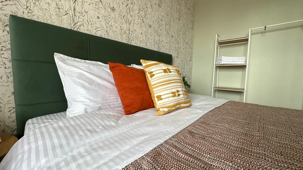 Яркий просторный апартамент около ЖД вокзала