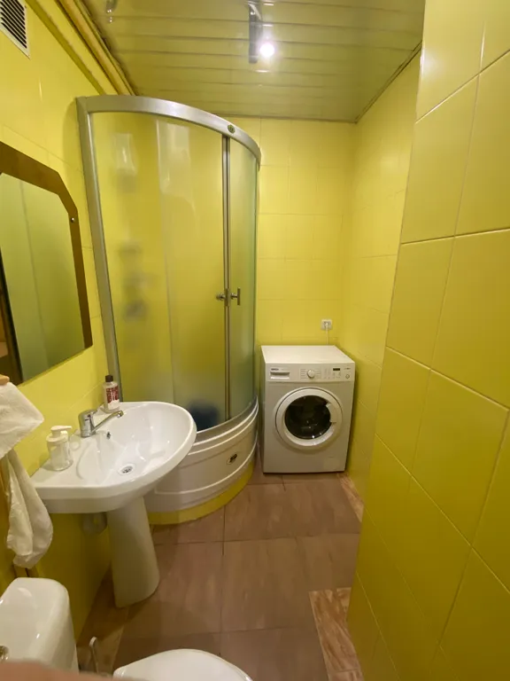 Светлая и теплая двухкомнатная квартира