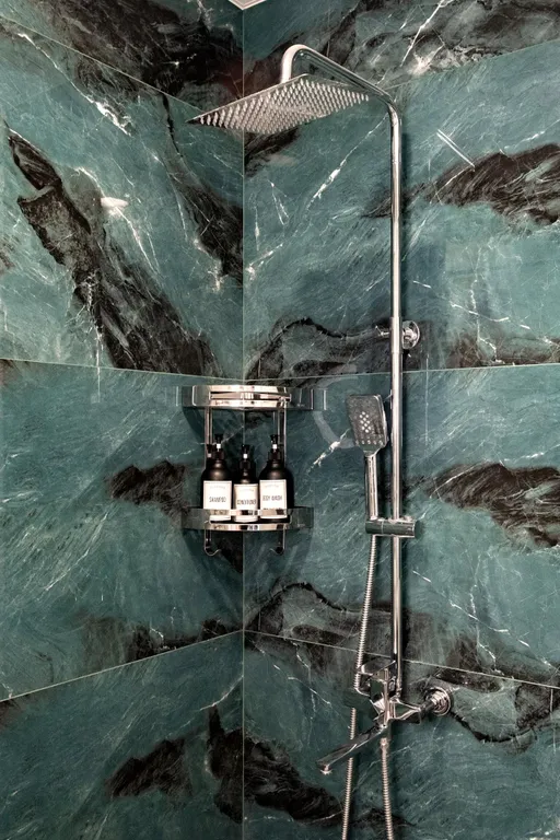 Квартира бизнес-класса с панорамными окнами в центре