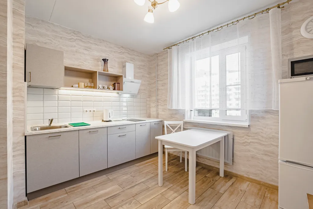 Квартира Светлая просторная квартира с большой кухней у метро — Санкт-Петербург